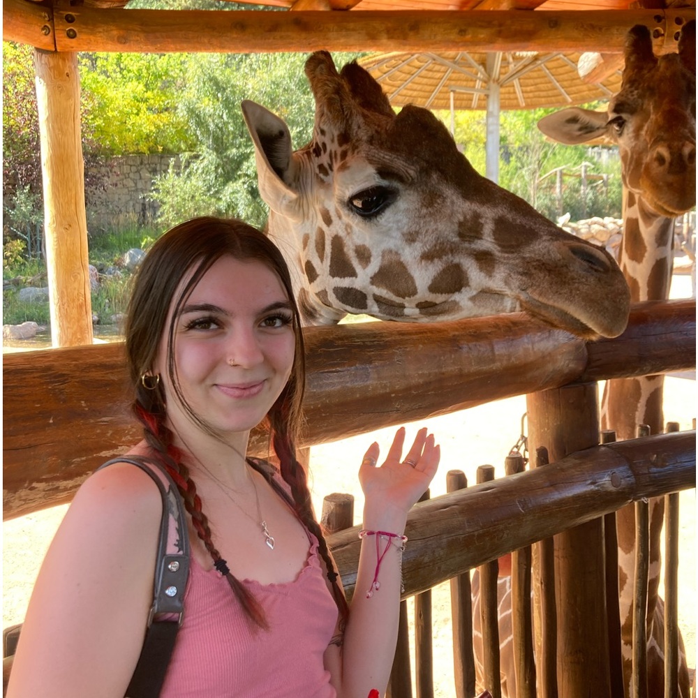 Meet your Posher, Samantha